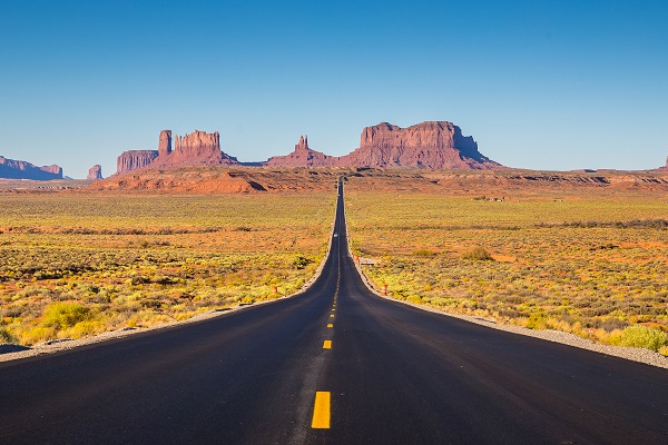 monument-valley-ev-road-trip-usa-featured-image
