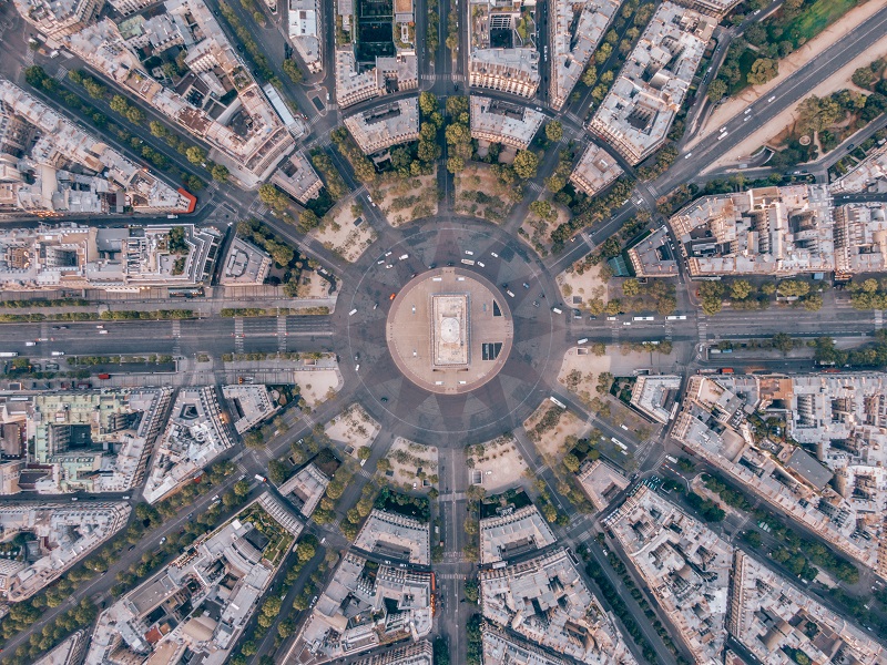 arc de triomphe paris traffic aerial